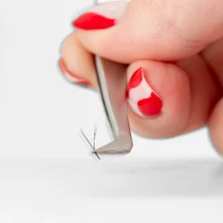 Extensiones De Pestañas Fibras Tecnológicas YY 4D 7 Extensiones De Pestañas Fibras Tecnológicas YY 4D -Seena Owell Ventas 04062024 FG1A9801 Mejorado NR Editar